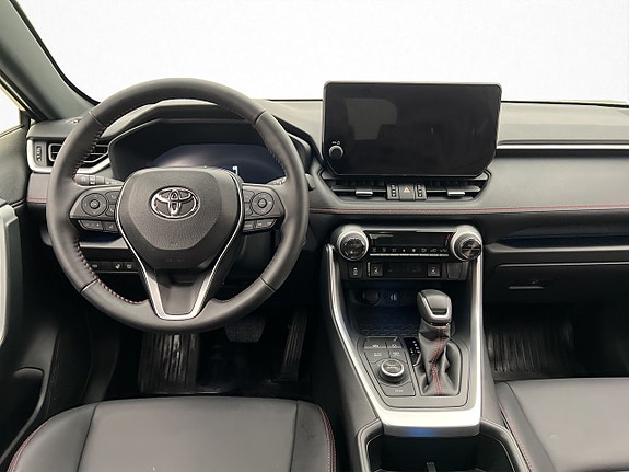 Toyota RAV4 15 of 30