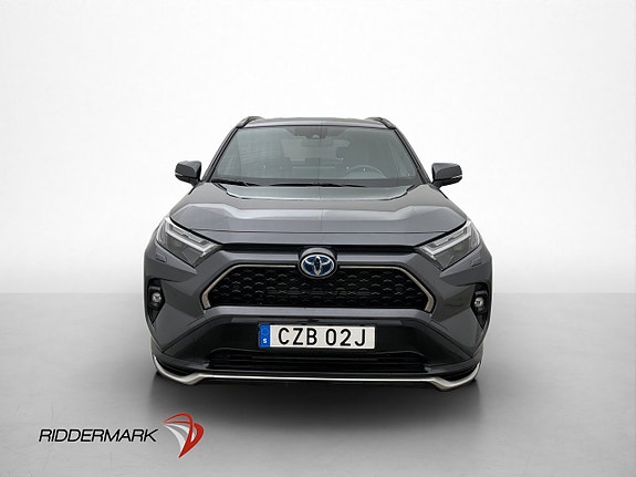 Toyota RAV4 2 of 30