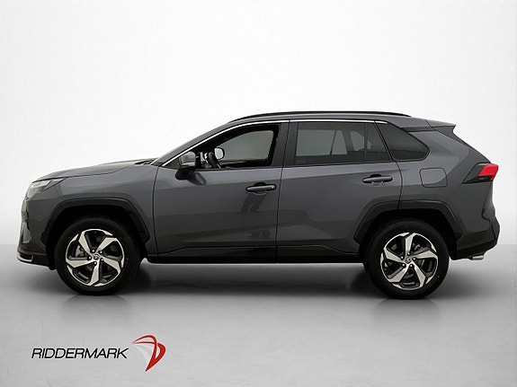 Toyota RAV4 4 of 30
