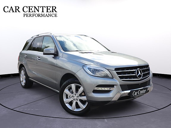 Mercedes-Benz ML350 2 of 19