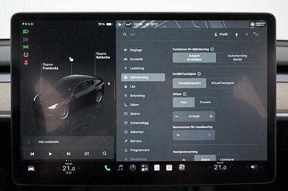 Tesla Model Y 16 of 27