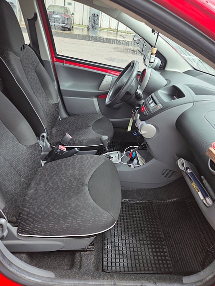 Peugeot 107 6 of 7