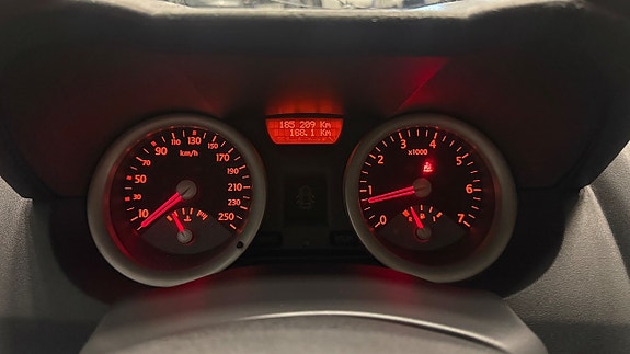 Renault Megane 18 of 21