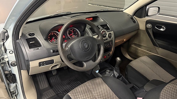 Renault Megane 11 of 21