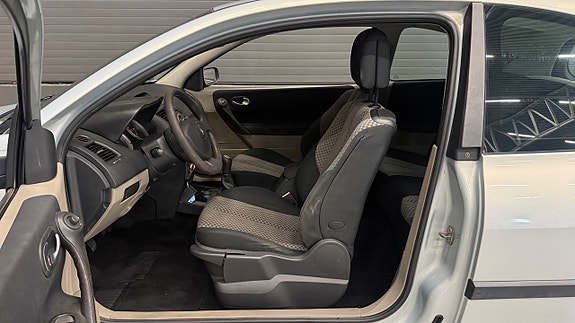 Renault Megane 10 of 21