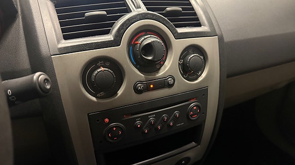 Renault Megane 19 of 21