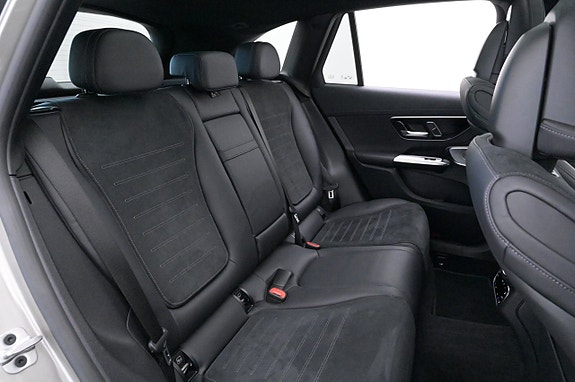 Mercedes-Benz GLC400 e 22 of 27