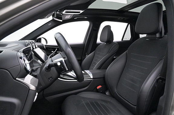 Mercedes-Benz GLC400 e 11 of 27