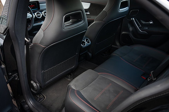 Mercedes-Benz CLA250 e 20 of 24
