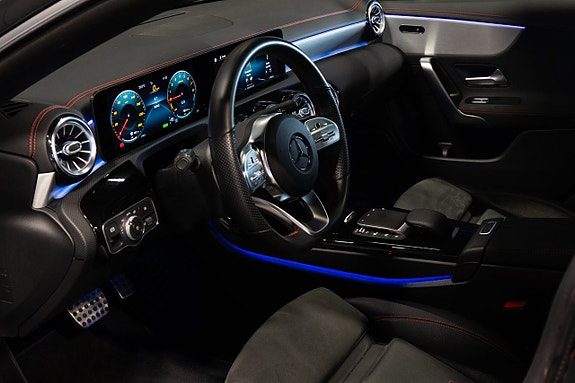 Mercedes-Benz CLA250 e 12 of 24