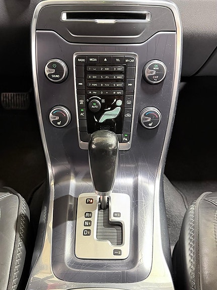Volvo V70 17 of 24