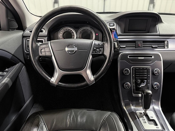 Volvo V70 13 of 24