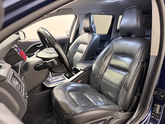 Volvo V70 10 of 24