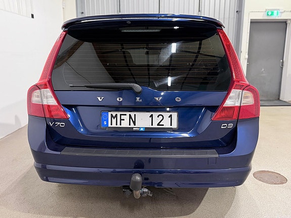 Volvo V70 4 of 24