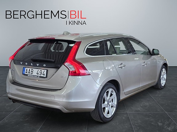 Volvo V60 7 of 23
