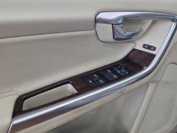 Volvo V60 22 of 23