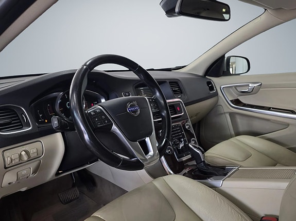 Volvo V60 15 of 23