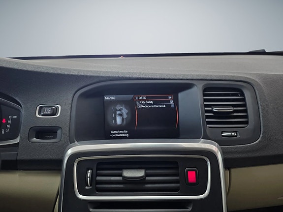 Volvo V60 12 of 23