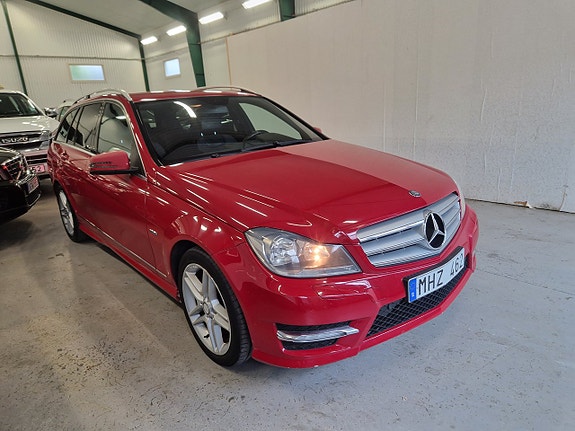 Mercedes-Benz C220 11 of 18