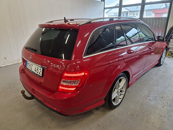 Mercedes-Benz C220 13 of 18