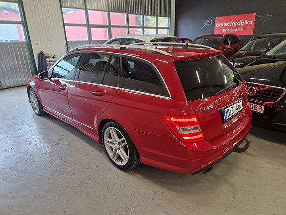 Mercedes-Benz C220 12 of 18
