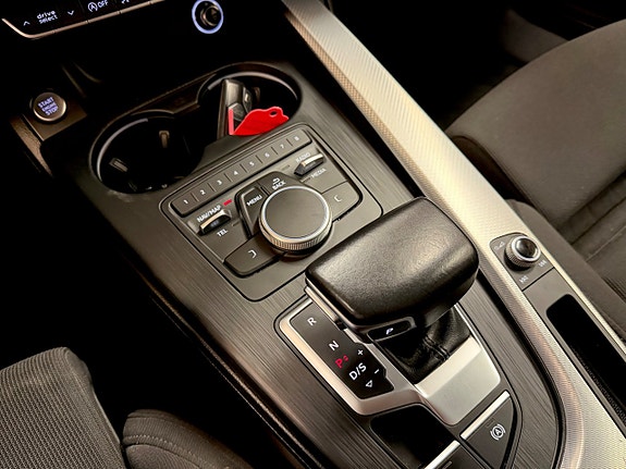 Audi A4 14 of 16