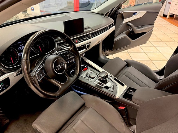 Audi A4 9 of 16