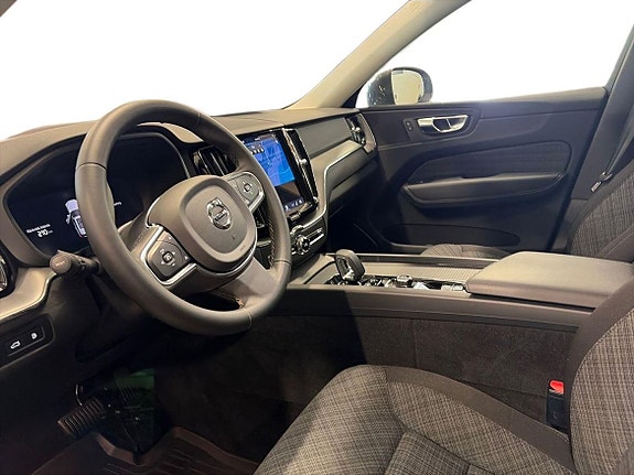 Volvo XC60 5 of 13