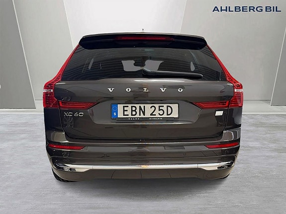 Volvo XC60 11 of 13