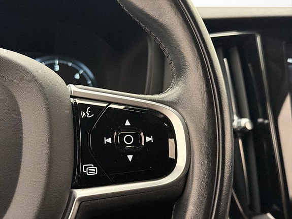 Volvo V60 17 of 30