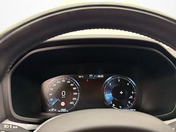 Volvo V60 16 of 30