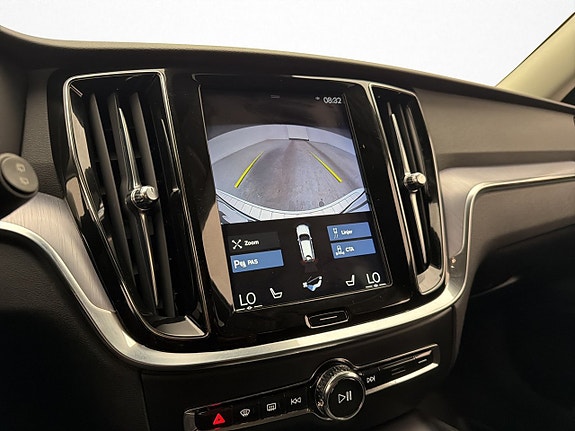 Volvo V60 19 of 30