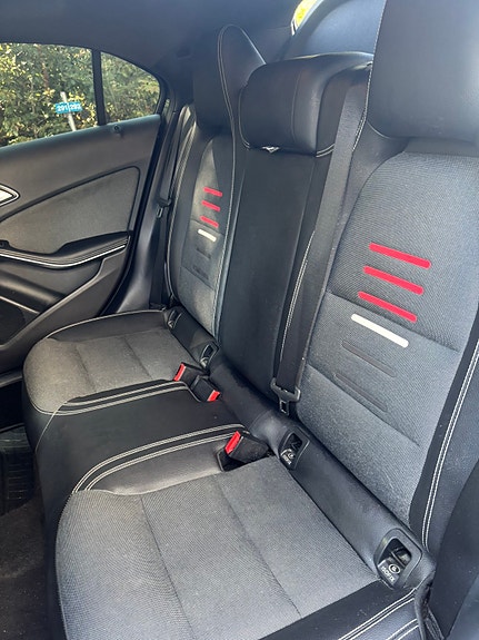 Mercedes-Benz A180 5 of 6