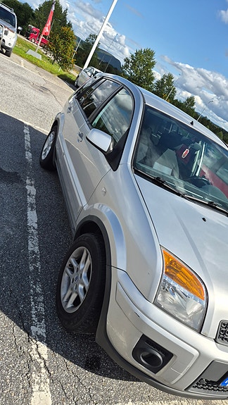 Ford Fusion 5 of 10