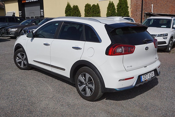 Kia Niro 2 of 8