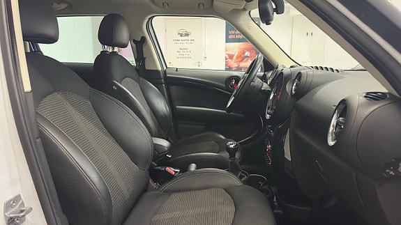 MINI Countryman Cooper D 14 of 21