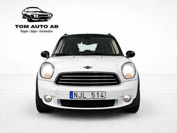 MINI Countryman Cooper D 2 of 21