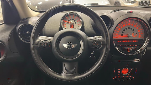MINI Countryman Cooper D 16 of 21