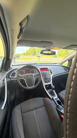 Opel Astra 3 of 3