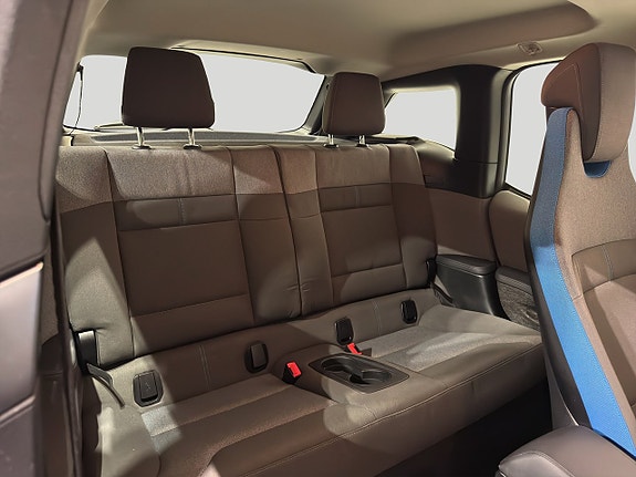 BMW i3s 10 of 18