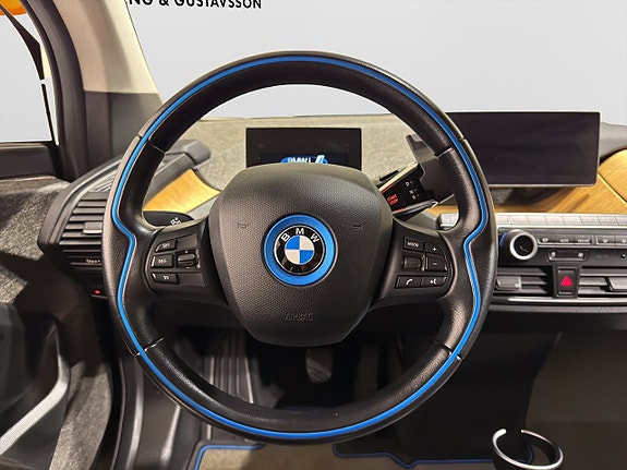 BMW i3s 12 of 18