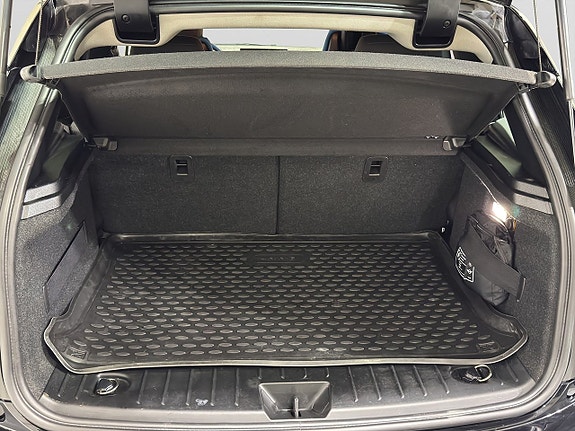 BMW i3s 11 of 18