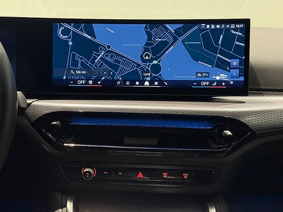 BMW i4 15 of 19