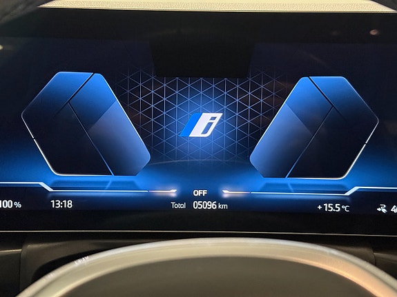 BMW i4 14 of 19