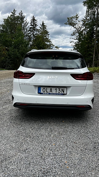 Kia Ceed 3 of 9