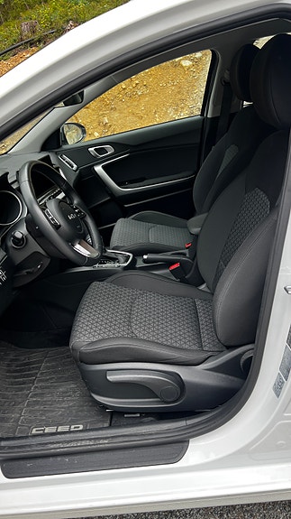 Kia Ceed 7 of 9
