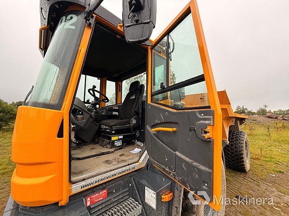Dumper Bergman C815s 12 of 27