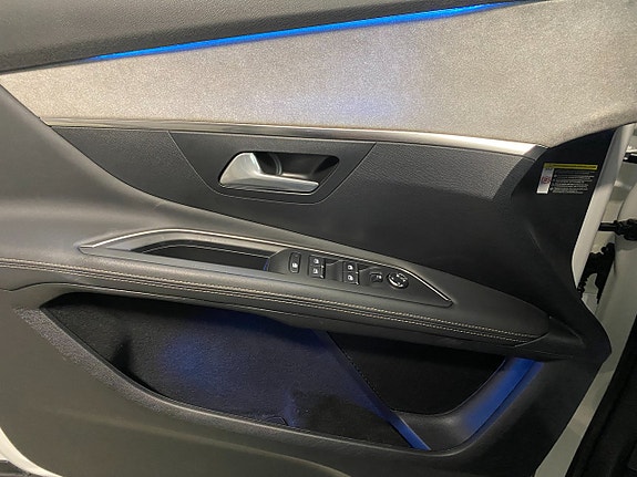 Peugeot 3008 27 of 27