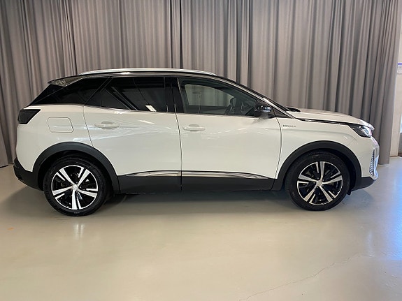 Peugeot 3008 3 of 27