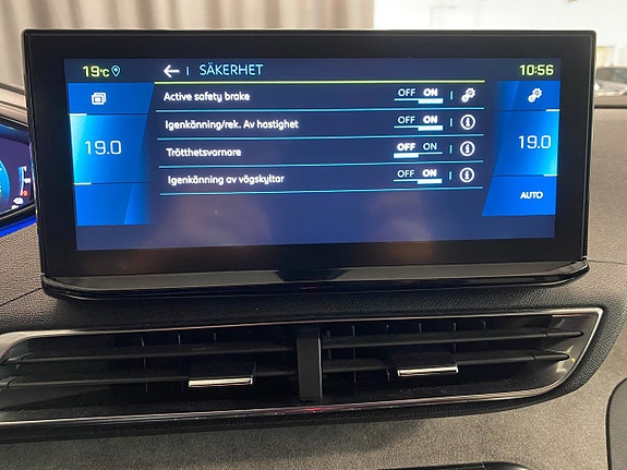 Peugeot 3008 19 of 27